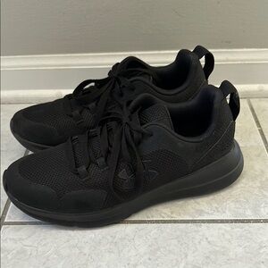 Under Armour Black Athletic Shoes with Cushioned Sole